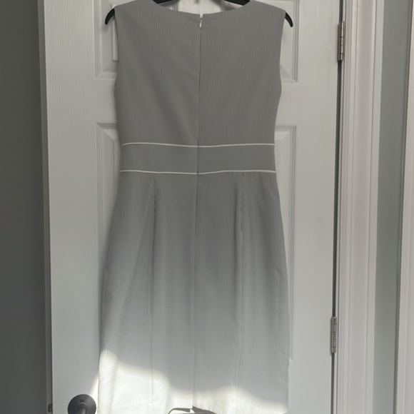 Gray/white stripped Preston York dress - Picture 2 of 2